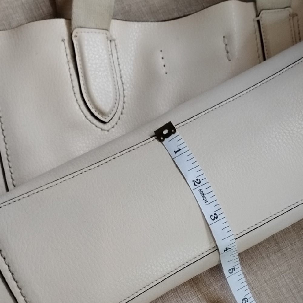 Coach Off-White Leather Tote - Picture 13 of 16